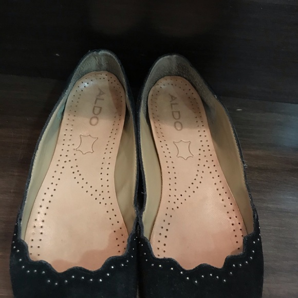 Black Suede Aldo Flats - Picture 3 of 7